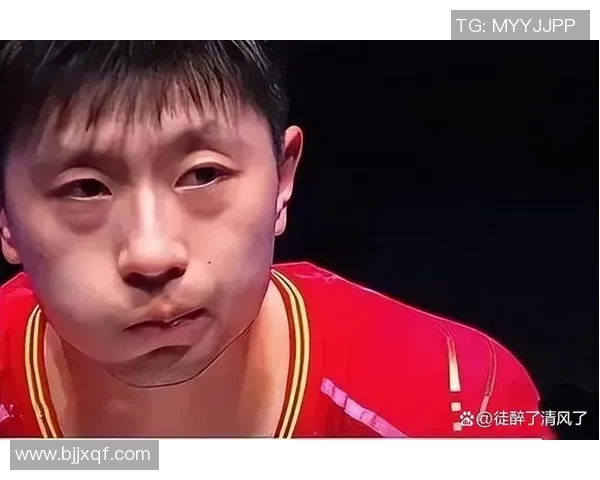 足球巨星蹲地泪洒赛场一刻 伤痛与坚持的交织展示人性最真实的一面 足球巨星蹲地泪洒赛场一刻 伤痛与坚持的交织展示人性最真实的一面