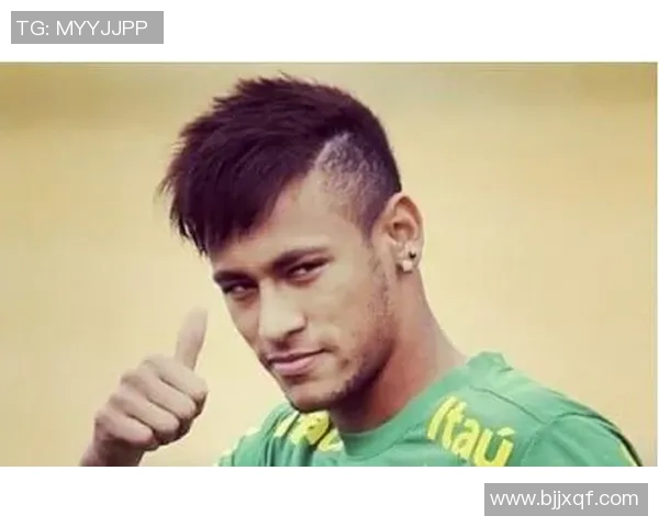 足球球星扎发风潮掀起运动时尚新风尚球场外的独特魅力与个性展示 足球球星扎发风潮掀起运动时尚新风尚球场外的独特魅力与个性展示