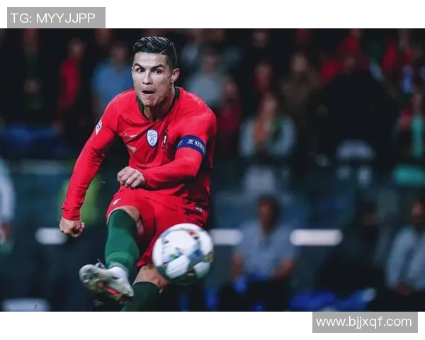 足球巨星射门绝技全景揭秘从爆射到弧线尽显力量与艺术